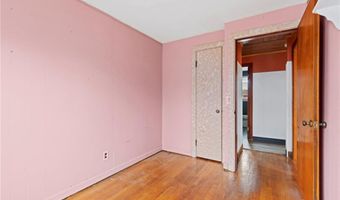 21 Helen Ave, Coventry, RI 02816