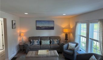194 S Pier Rd, Narragansett, RI 02882