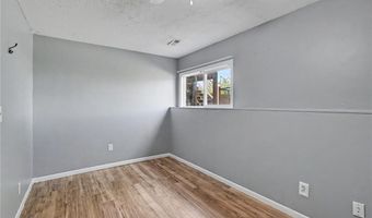 1003 Lisa Ct, Baldwin City, KS 66006