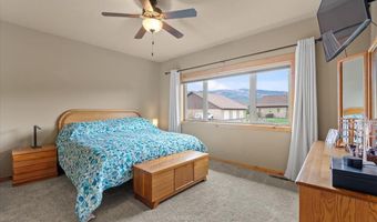 50 Bellflower Ct, Blanchard, ID 83804