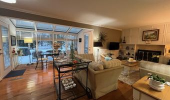 6316 Duxbury Dr SE, Ada, MI 49301