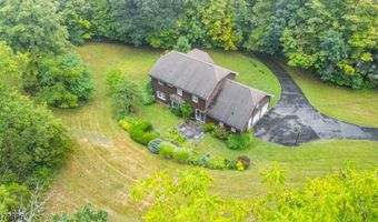 31 Mulford Rd, Andover, NJ 07848