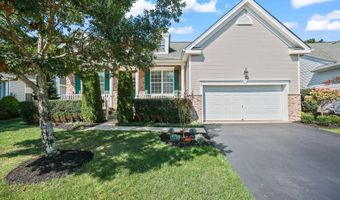 28 Pond View Cir, Barnegat, NJ 08005