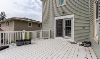 627 NE 6th, Dyersville, IA 52040