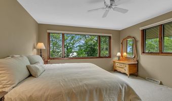 10604 Montgomery Ave NW, Annandale, MN 55302