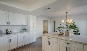 529 W MYRNA Ln, Chandler, AZ 85225
