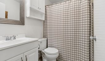 8 Kenmar Dr 60, Billerica, MA 01821
