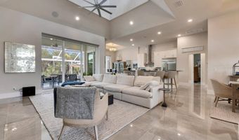 706 Manns Harbor Dr, Apollo Beach, FL 33572