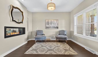 5039 W RED BARN Ct, Appleton, WI 54913