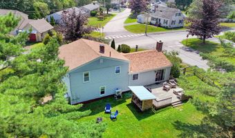 5 Crawford Dr, Bath, ME 04530