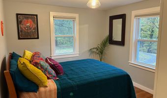31 Lakota Rd, Barnard, VT 05031