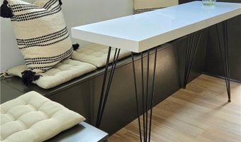 2022 W 75th St, Los Angeles, CA 90047