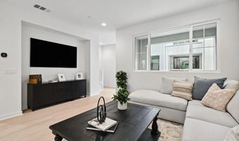 2581 Broom Ln, Carlsbad, CA 92008