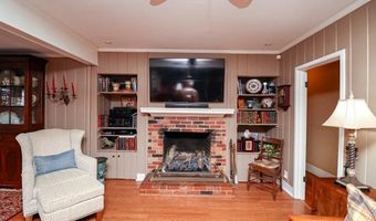 205 Valley Dr, Americus, GA 31709