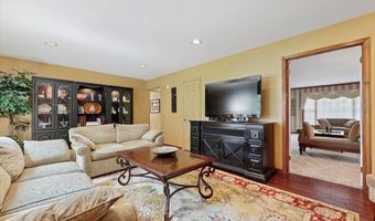 15 BETH Dr, Ambler, PA 19002