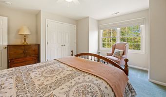 699 Andrea Ct, Cheshire, CT 06410