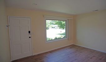 1052 N Maple Rd, Ann Arbor, MI 48103