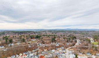 9 Willow St, Auburn, ME 04210