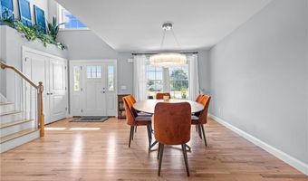 51 Kenyon Hill Trl, Richmond, RI 02898
