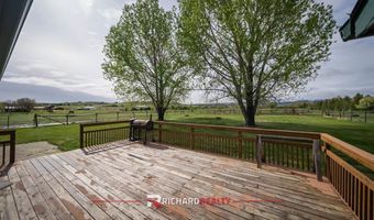 792 Southfork Rd, Cody, WY 82414