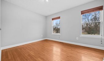 915 CYPRESS POINT Cir, Bowie, MD 20721