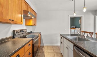 880 S Barre Rd, Barre, VT 05641