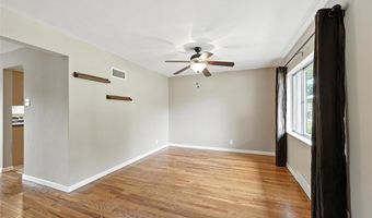 9800 Ridgely Ln, Affton, MO 63123