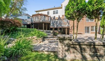 2086 Autumn Hill Dr, Ann Arbor, MI 48103