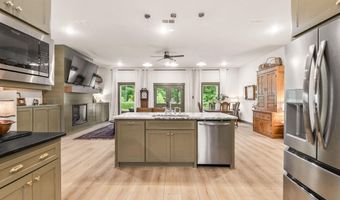 202 Michelle Dr, Beebe, AR 72012