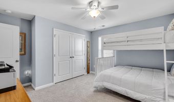 33 Woodchuck Dr, Barnegat, NJ 08005