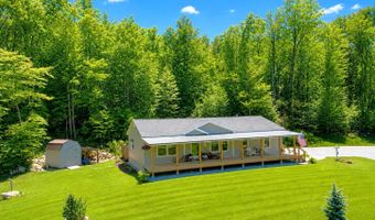 38 Oak Ridge Ln, Bennington, VT 05201