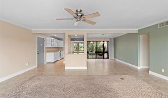 652 LAKE VILLAS Dr D, Altamonte Springs, FL 32701
