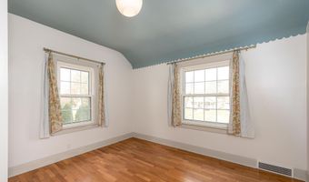 823 W Superior St, Alma, MI 48801