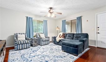 522 N DONAHUE Dr 7, Auburn, AL 36830