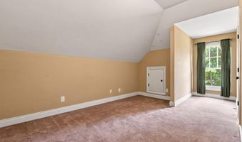 584 Southgate Dr, Camden, SC 29020