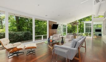7201 BROXBURN Dr, Bethesda, MD 20817