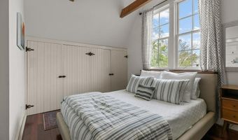 50 Lee Ave, Newport, RI 02840
