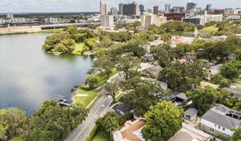 808 EDGEWATER Dr, Orlando, FL 32804