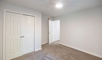 86 Western Ave, Auburn, ME 04210
