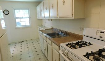 50 Greenhouse Rd 10A, Bridgeport, CT 06606