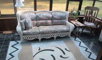 810 Sherman St, Adams, WI 53910