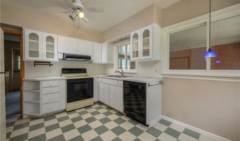 2035 Thornhill Dr, Akron, OH 44313