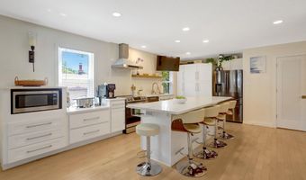 2113 N LINCOLN St, Arlington, VA 22207