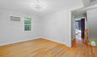 32 Rocky Glen Rd, Danbury, CT 06810