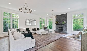 623 Oswego Dr, Adams Twp., PA 15044