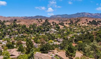 27540 Freetown Ln, Agoura Hills, CA 91301
