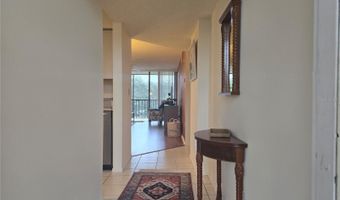 800 COVE CAY Dr 4C, Clearwater, FL 33760