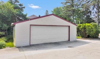429 Edgewater, Algonac, MI 48001