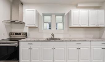 129 N Pine Ave, Albany, NY 12203