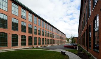 75 POCASSET St 317, Johnston, RI 02919